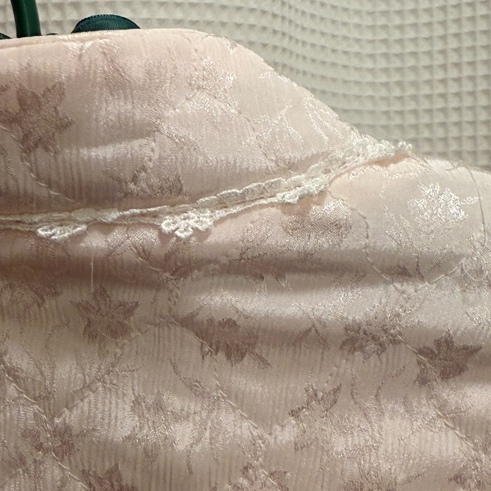 Vintage Christian Dior Pink Quilted Robe - Picture 13 of 16